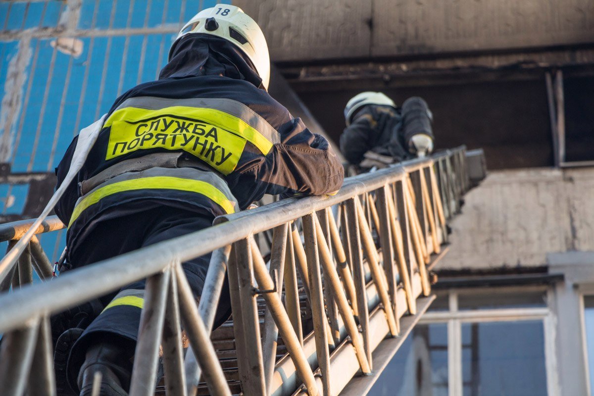 На проспекте Мира горели две квартиры, в одной из которых находился ребенок 1