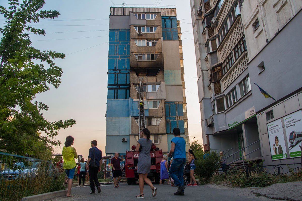 На проспекте Мира горели две квартиры, в одной из которых находился ребенок 2