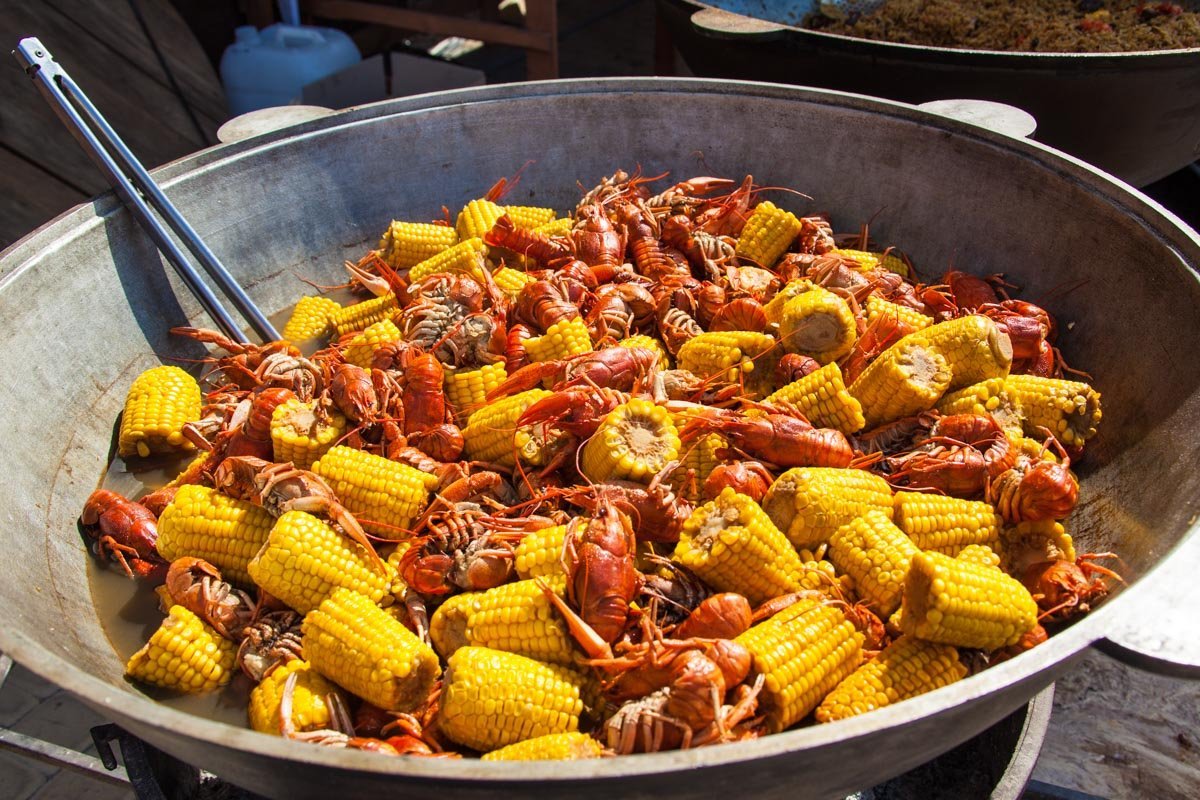 Лобстеры, устрицы и жареное мороженое: в Днепре стартовал фестиваль еды 3