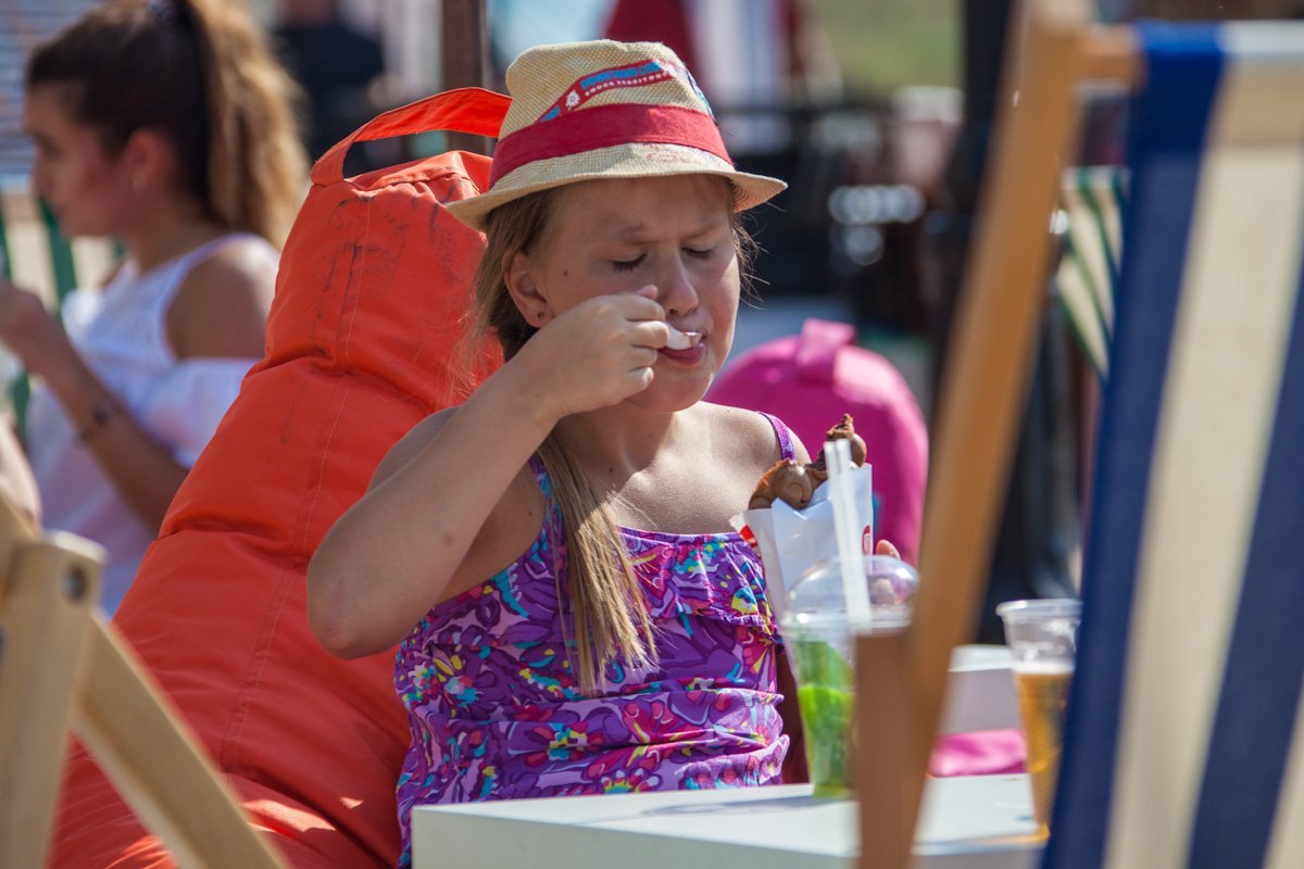 Лобстеры, устрицы и жареное мороженое: в Днепре стартовал фестиваль еды 26