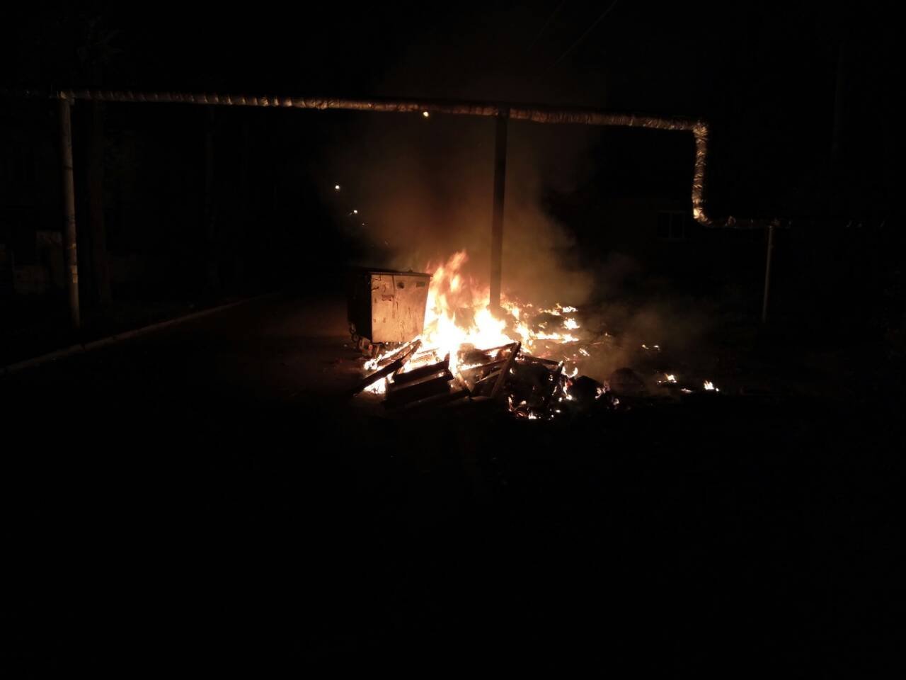 Пожары все чаще: в Днепре загорелась свалка 3
