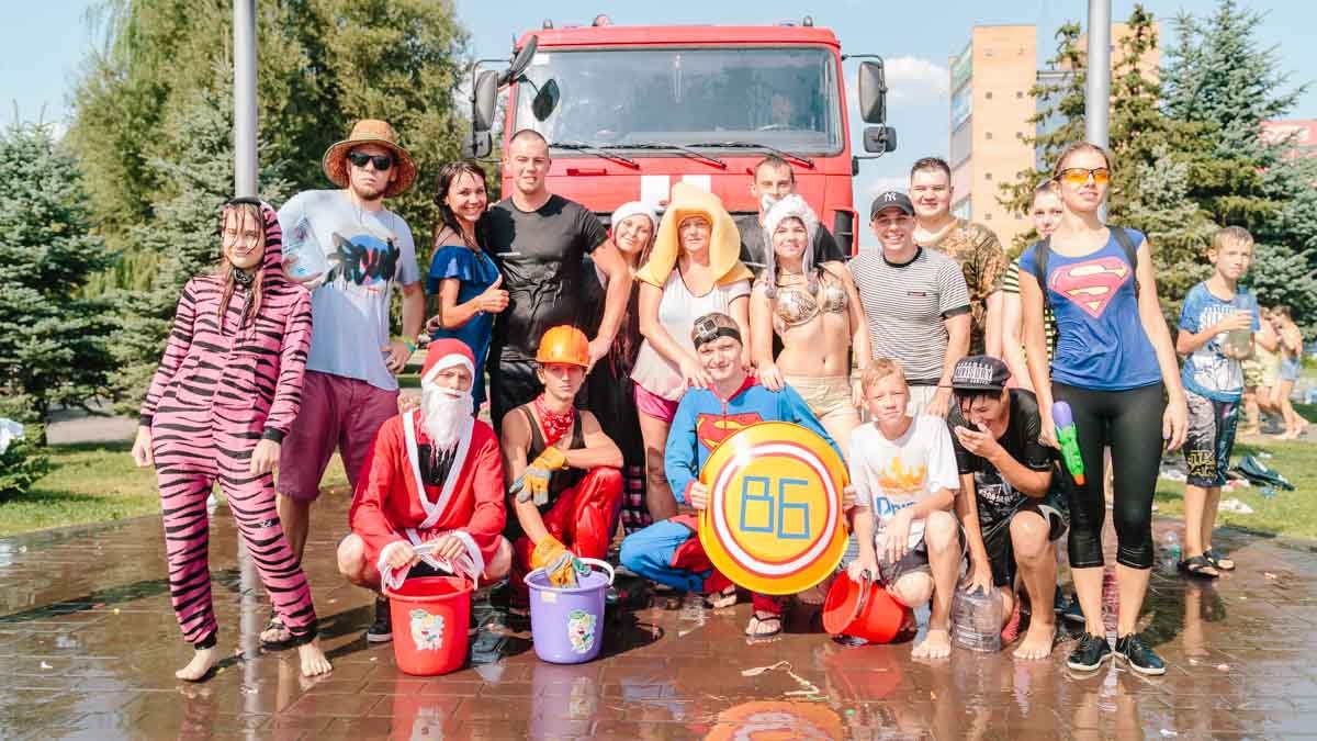 Море эмоций и душ из пожарного брандспойта: в Днепре прошла финальная водная битва 18