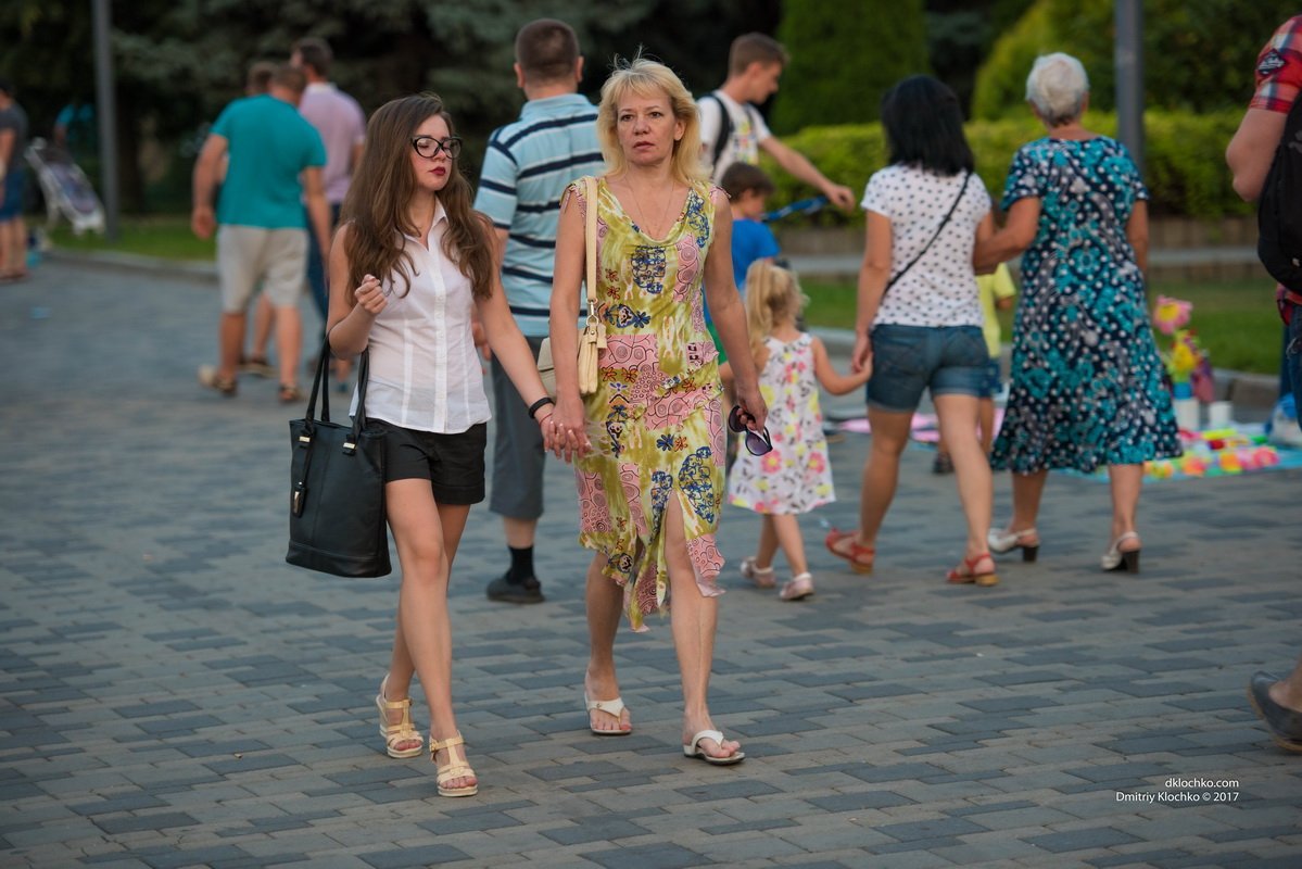 Информатор вышел «на охоту» в Днепре: ищите себя на фотографиях 9