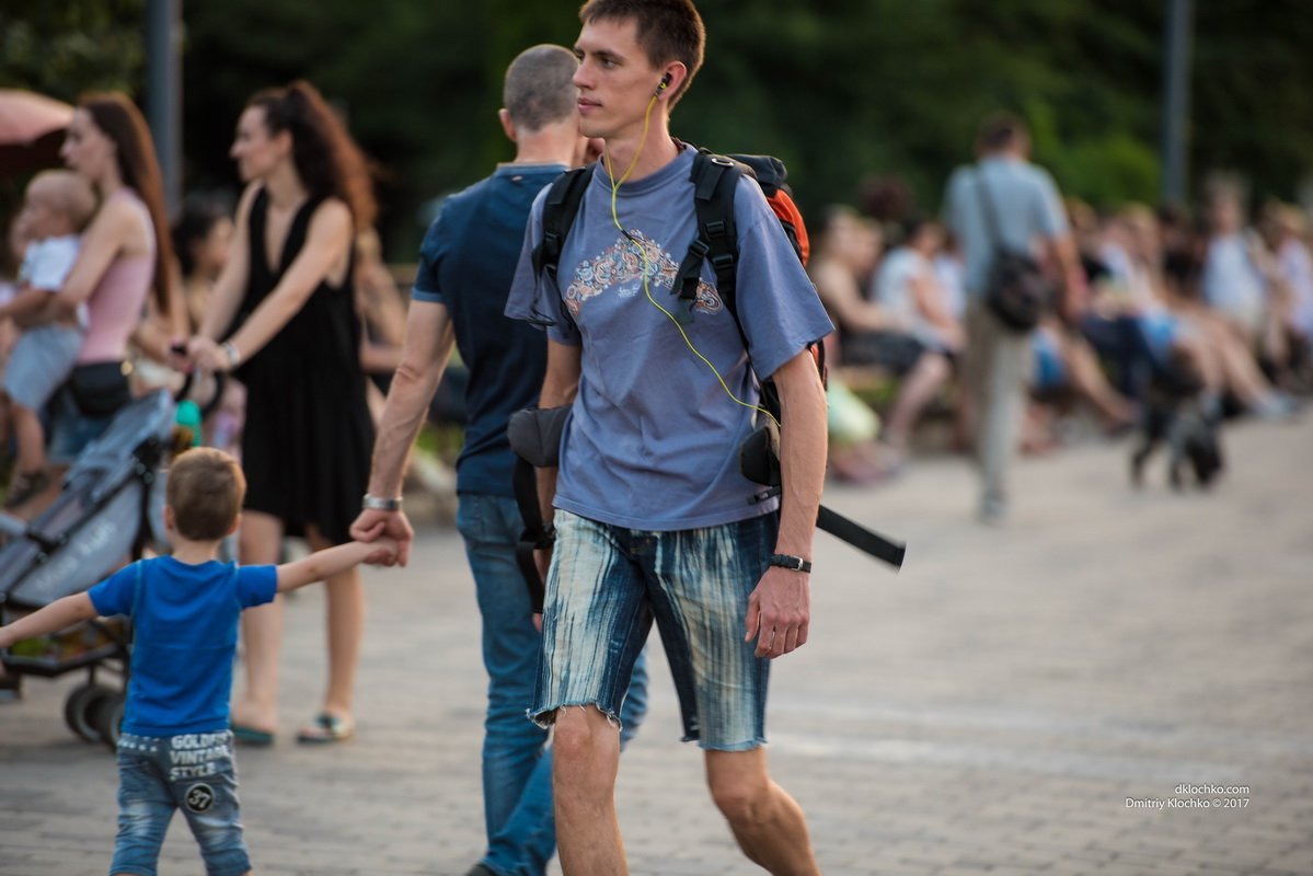 Информатор вышел «на охоту» в Днепре: ищите себя на фотографиях 20