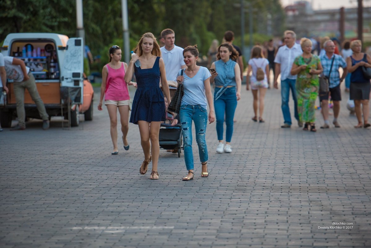 Информатор вышел «на охоту» в Днепре: ищите себя на фотографиях 30