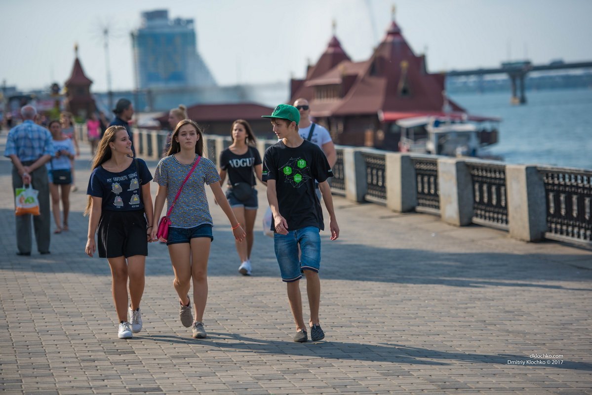 Информатор вышел «на охоту» в Днепре: ищите себя на фотографиях 35