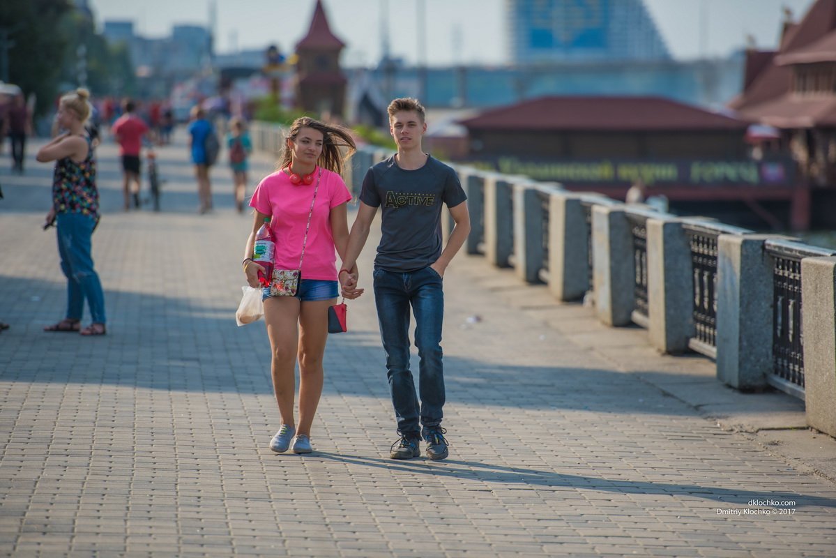 Информатор вышел «на охоту» в Днепре: ищите себя на фотографиях 36