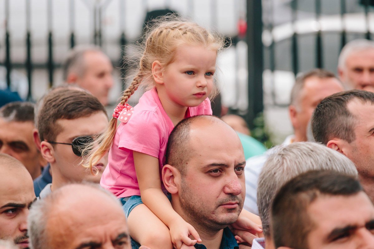 В Днепре епископ освятил кресты и колокола Армянской церкви 9