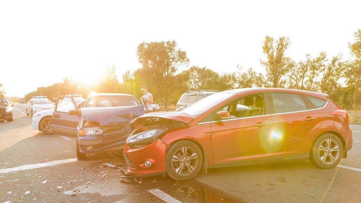 На Малиновского столкнулись Ford и ВАЗ 2