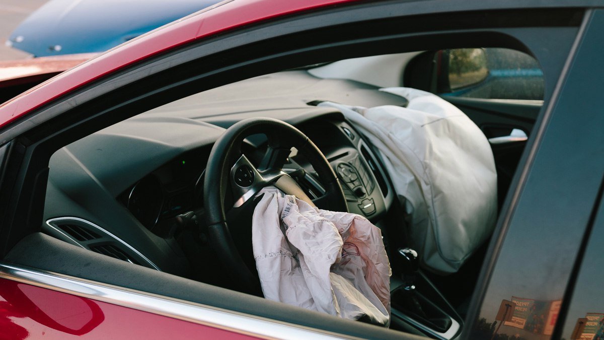 На Малиновского столкнулись Ford и ВАЗ 4