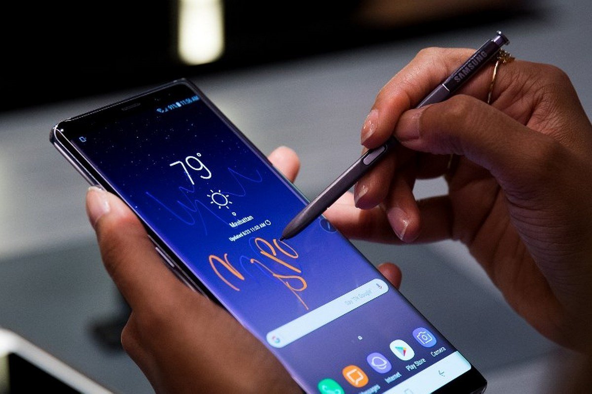 Утонченность и функциональность: в Нью-Йорке презентовали смартфон Galaxy Note 8 2