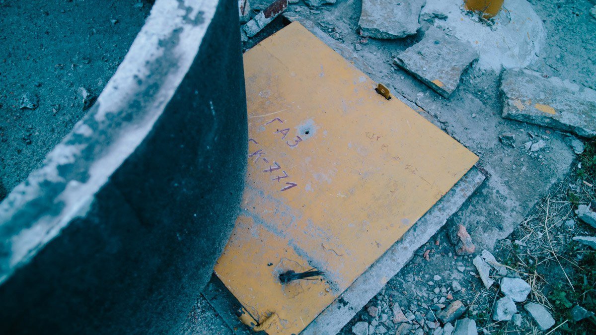 Жители улицы Елены Пчилки боятся взрыва газовой трубы из-за проезда большегрузов 7