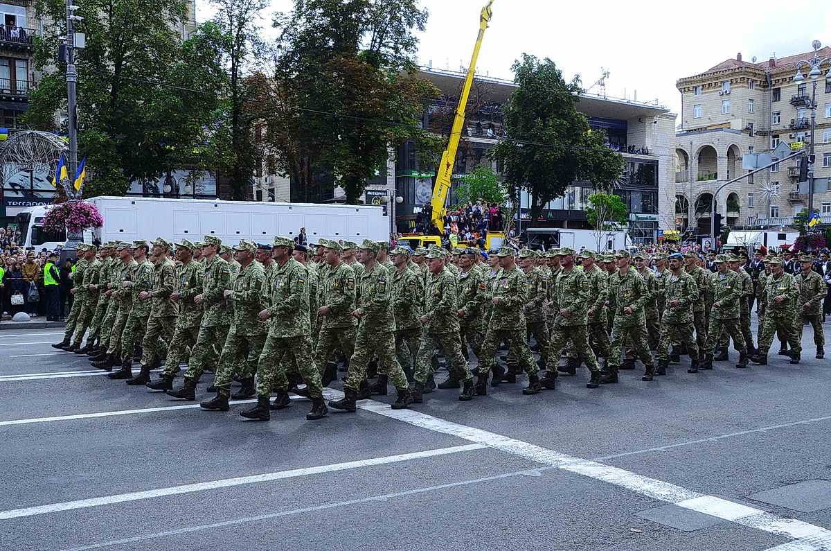 Парад в Киеве: по Крещатику прошли зарубежные войска 1