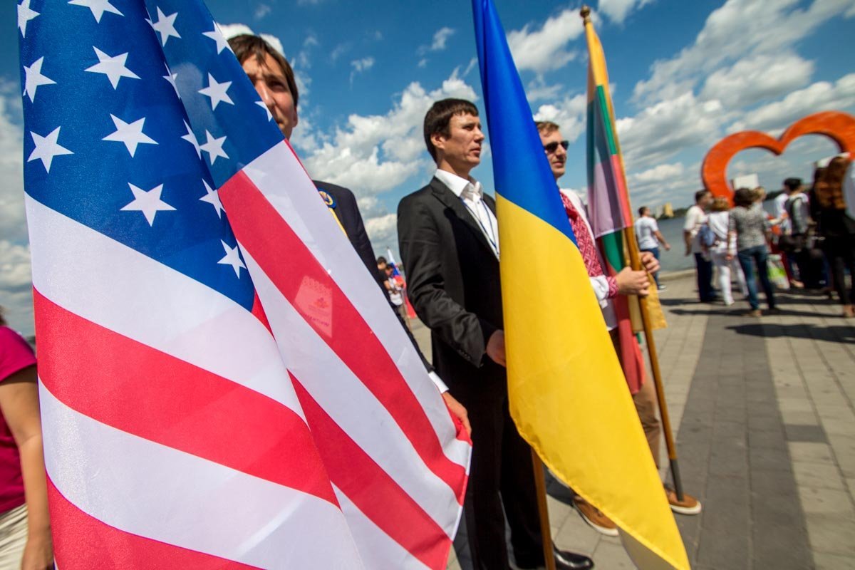 На Фестивальном причале провели международный флешмоб 3