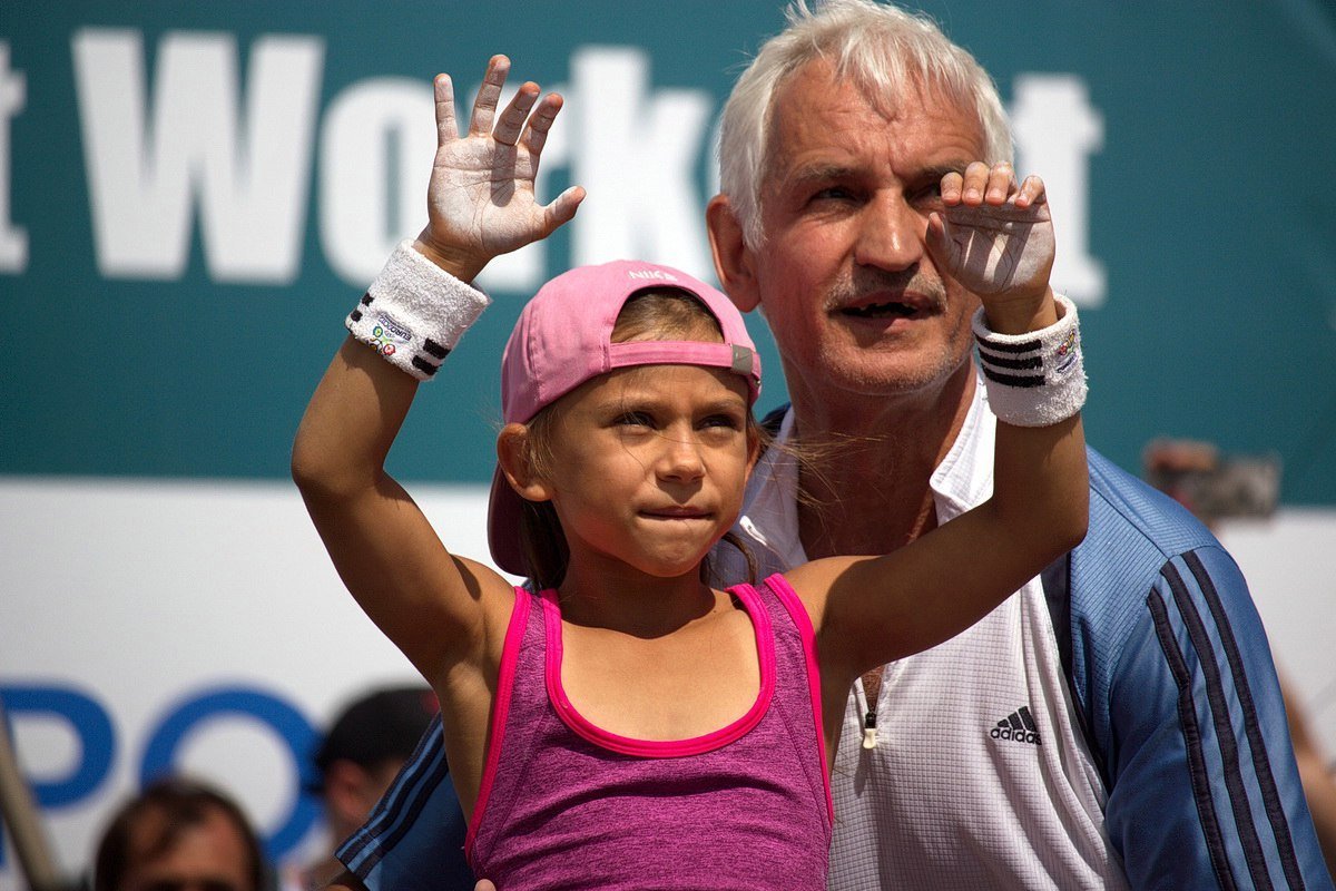 На Фестивальном девушки и парни соревнуются за чемпионство мира и Украины 13