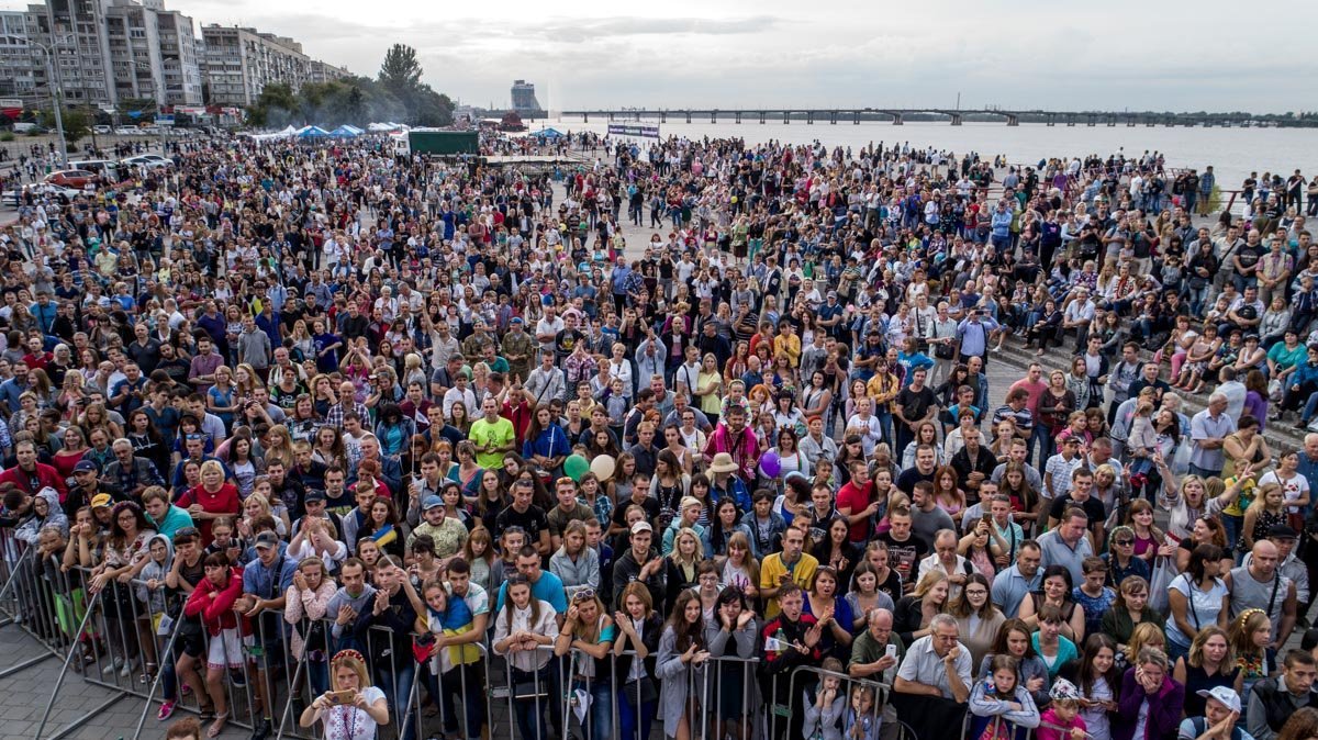 Ливень, драйв и единство: как Днепр праздновал День Независимости 1