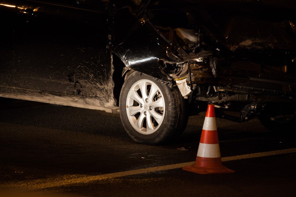 ДТП под Кайдакским мостом: столкнулись Газель и BYD 4