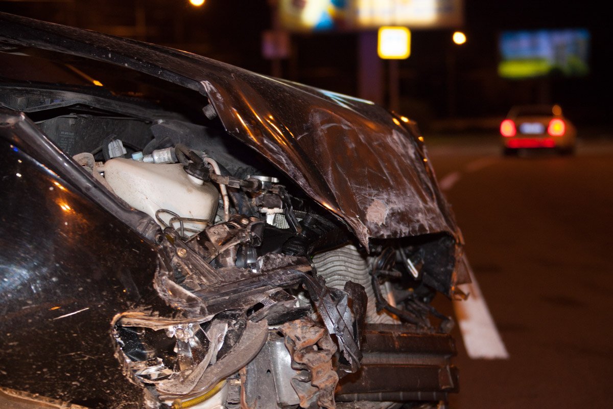 ДТП под Кайдакским мостом: столкнулись Газель и BYD 6