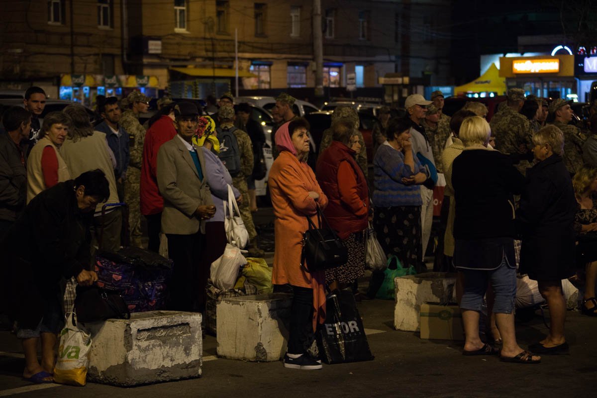 В Днепре заминировали два вокзала: из зданий эвакуировали работников и пассажиров 7
