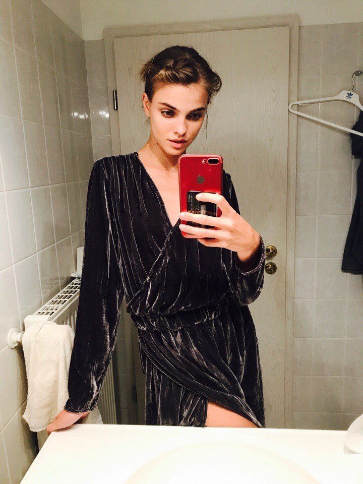 Впервые в истории: модель из Днепра пройдет по подиуму Victoria's Secret 4