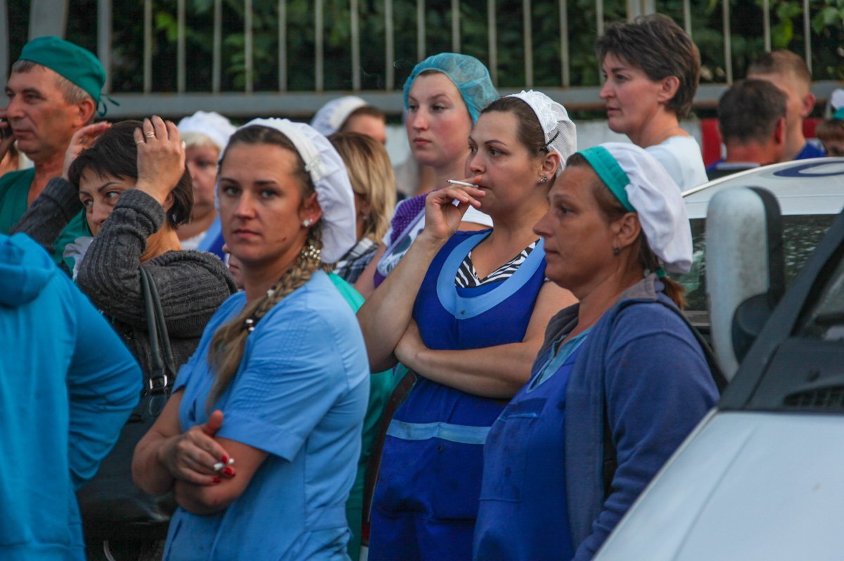 В Приднепровске на фабрике "Ласунка" горели фуры 6