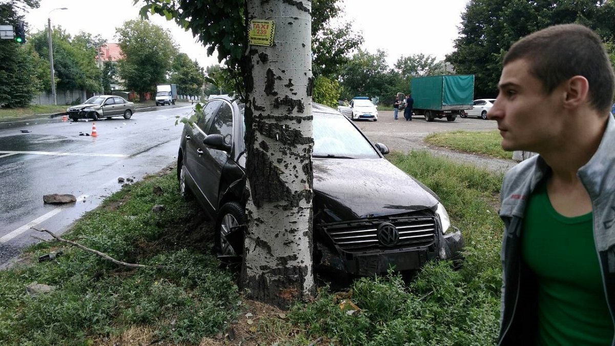 На проспекте Мазепы случилось сразу два ДТП 8