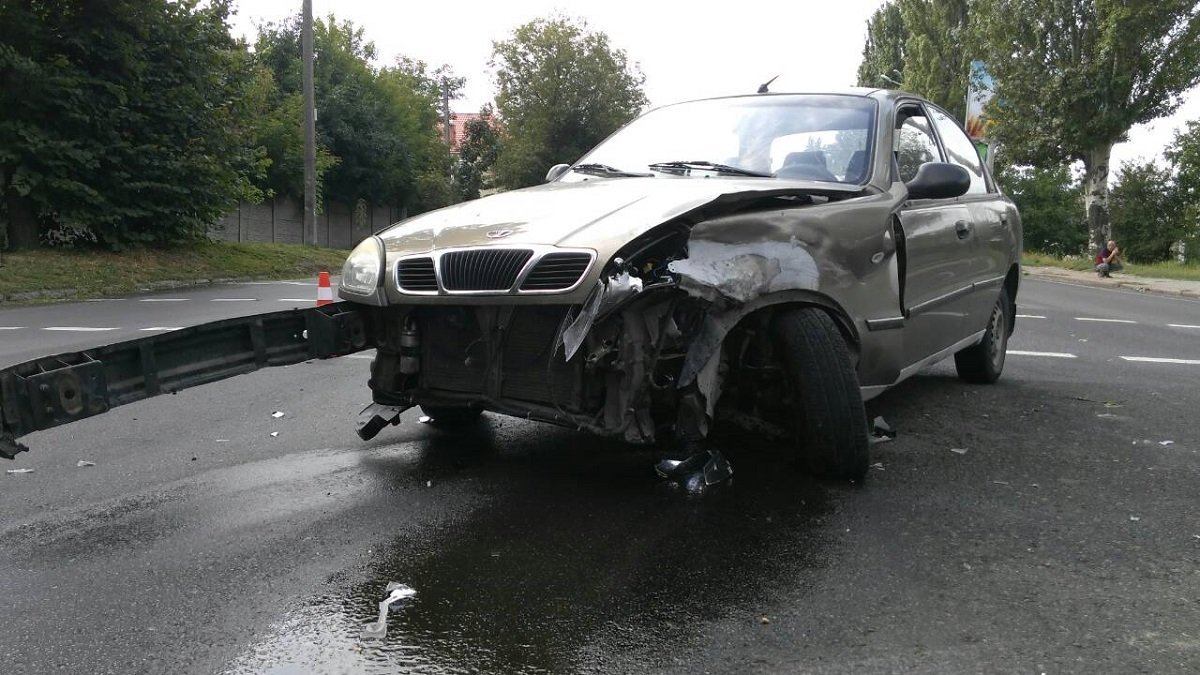 На проспекте Мазепы случилось сразу два ДТП 9