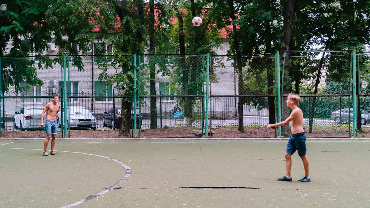 Остатки зданий и странные лавки: ревизия парка Богдана Хмельницкого в Днепре 16
