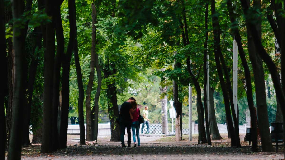 Остатки зданий и странные лавки: ревизия парка Богдана Хмельницкого в Днепре 27