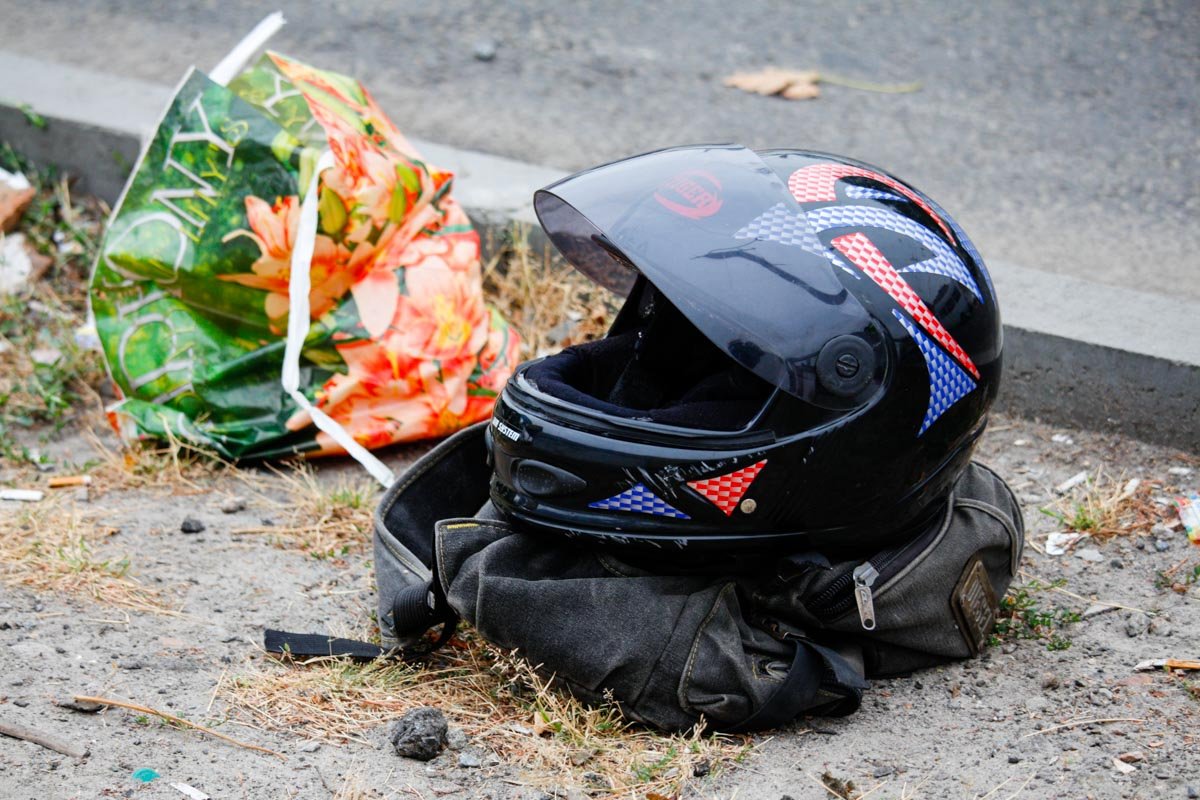 ДТП на Калиновой: мотоциклист сбил женщину 3