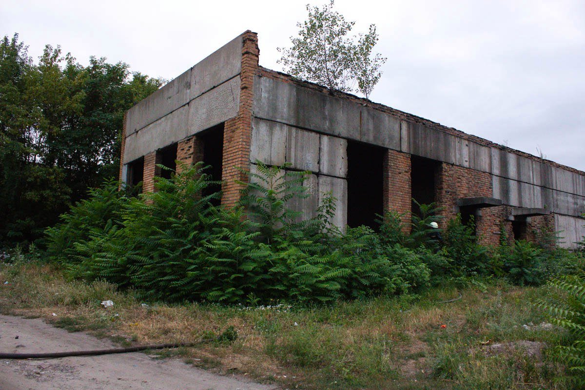 Возле завода Олейна произошел пожар 1