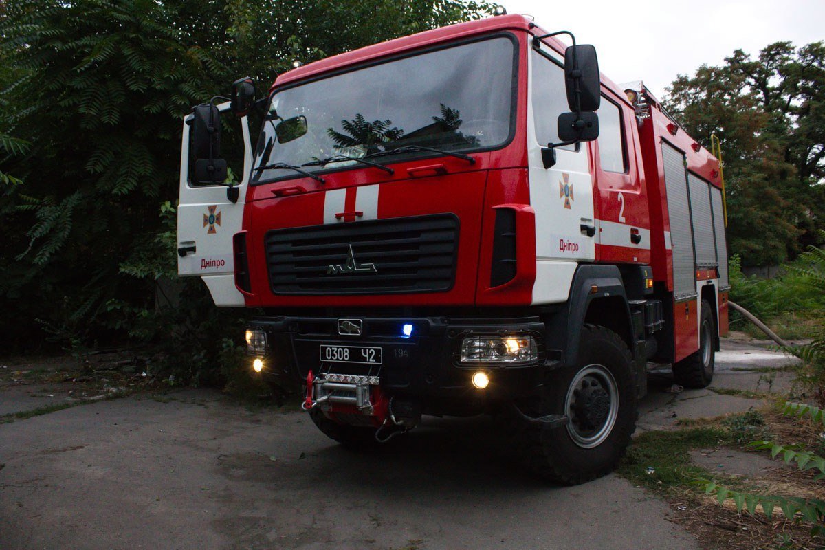 Возле завода Олейна произошел пожар 3