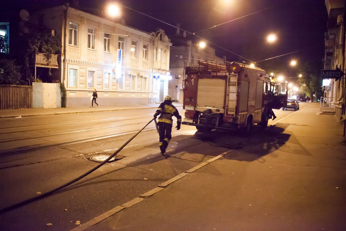 На Чернышевского на ходу загорелся ВАЗ 2