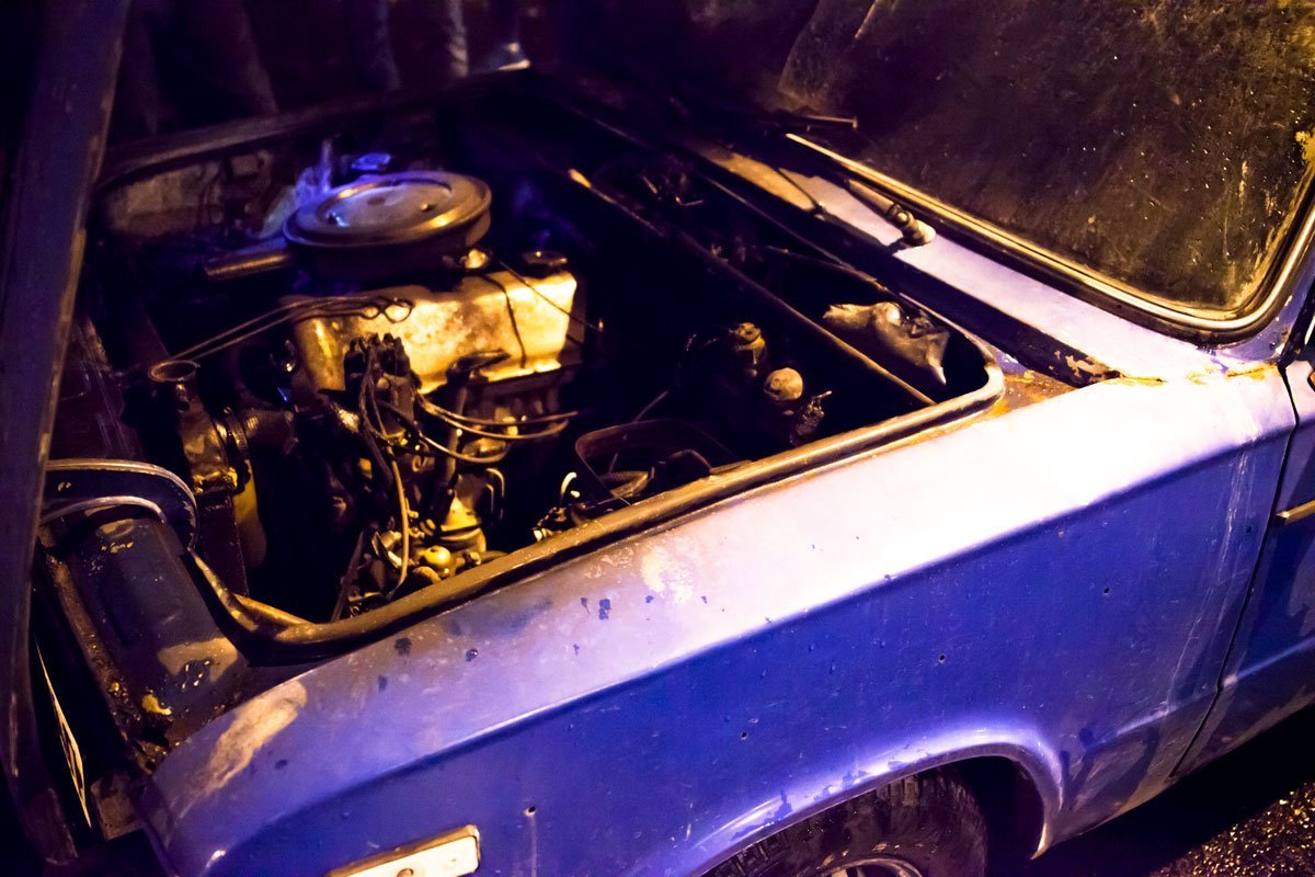 На Чернышевского на ходу загорелся ВАЗ 5