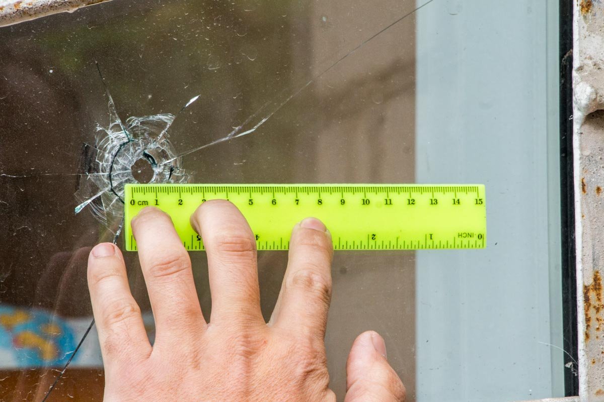 В Днепре регулярно обстреливают детскую больницу 5