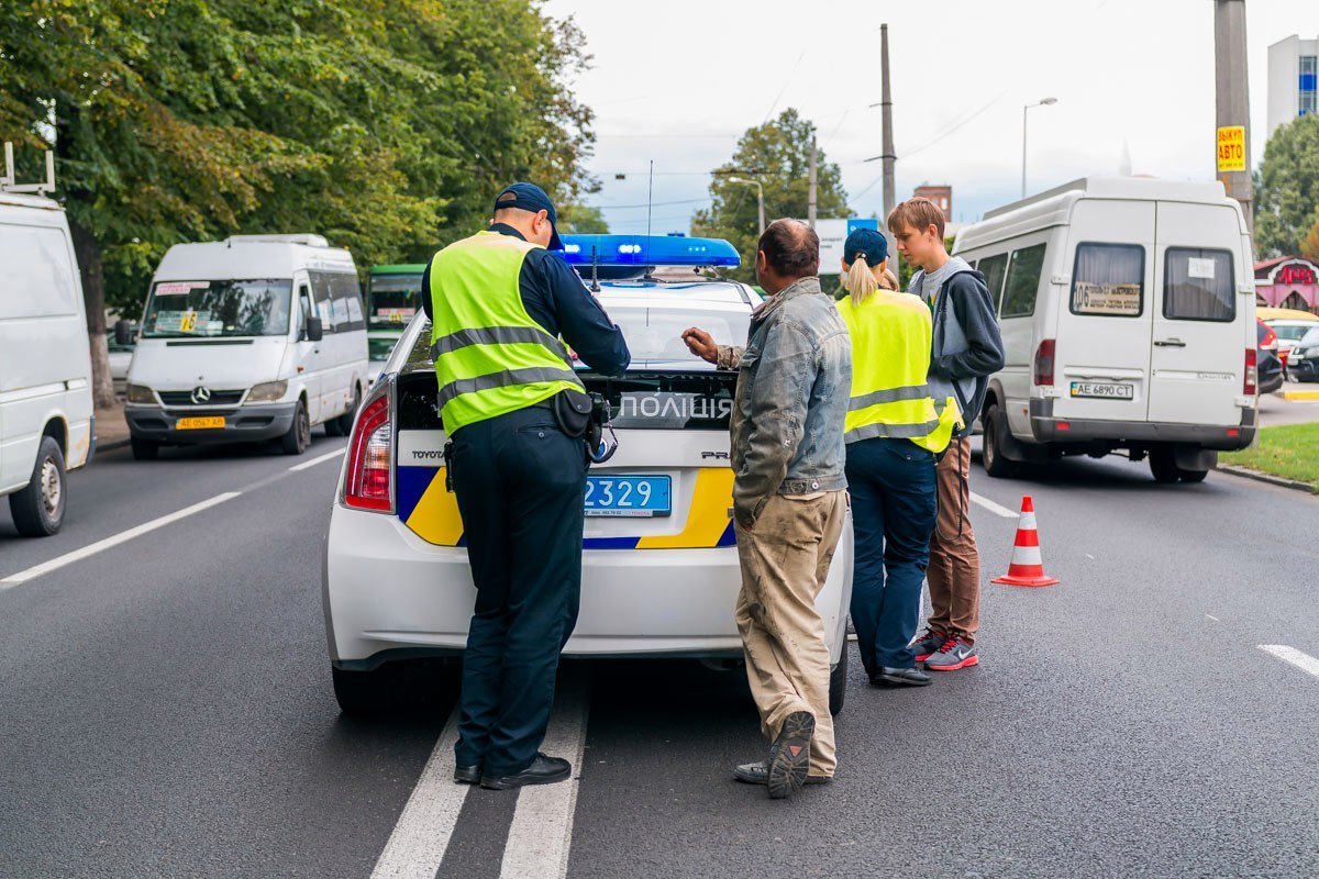Не добежал: на Титова Chery сбил пешехода 3