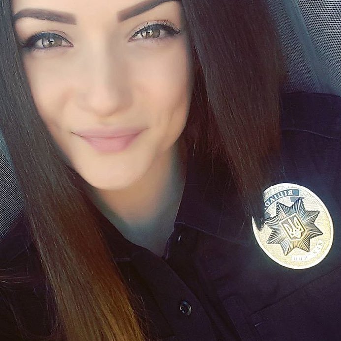 ТОП-10 самых красивых девушек-полицейских Днепра 8