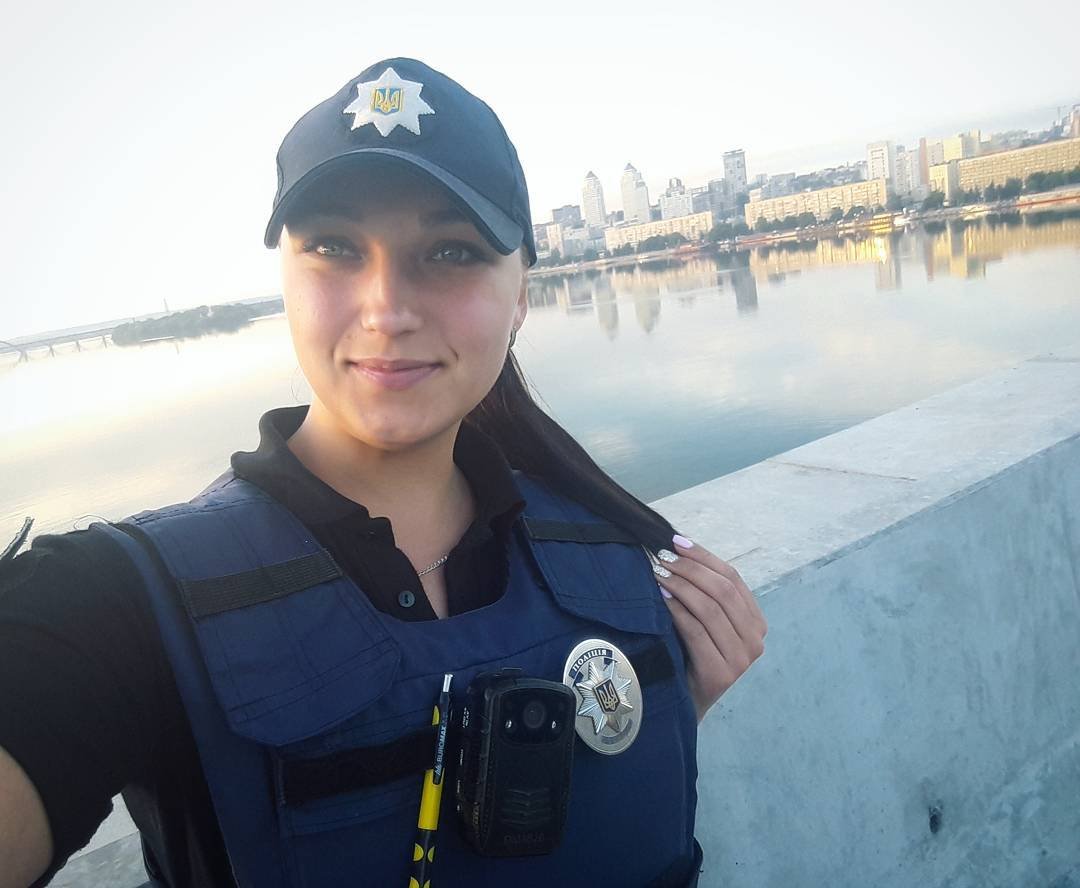 ТОП-10 самых красивых девушек-полицейских Днепра 20
