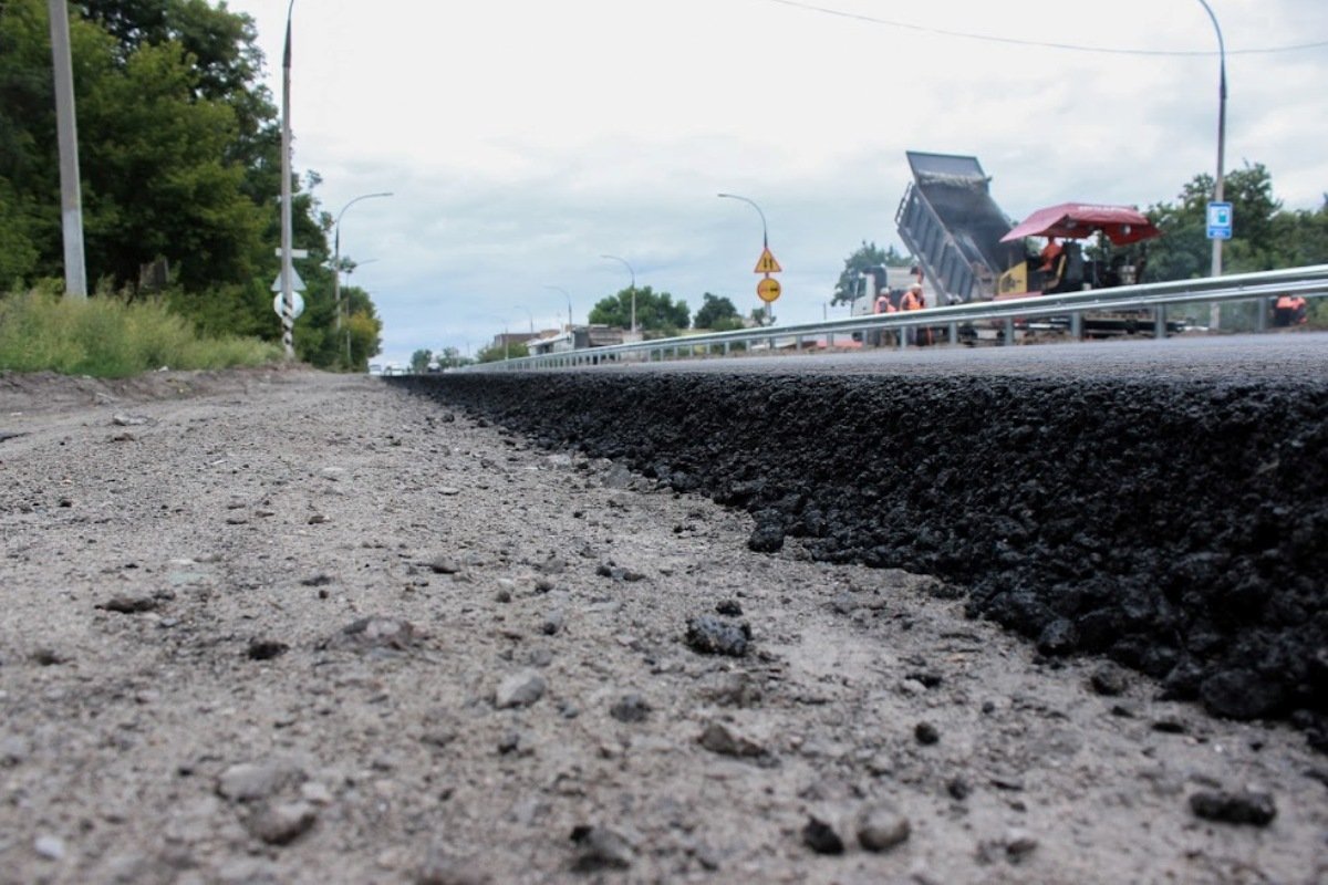 Завершується ремонт чергової ділянки траси Дніпро-Решетилівка, – Валентин Резніченко 4