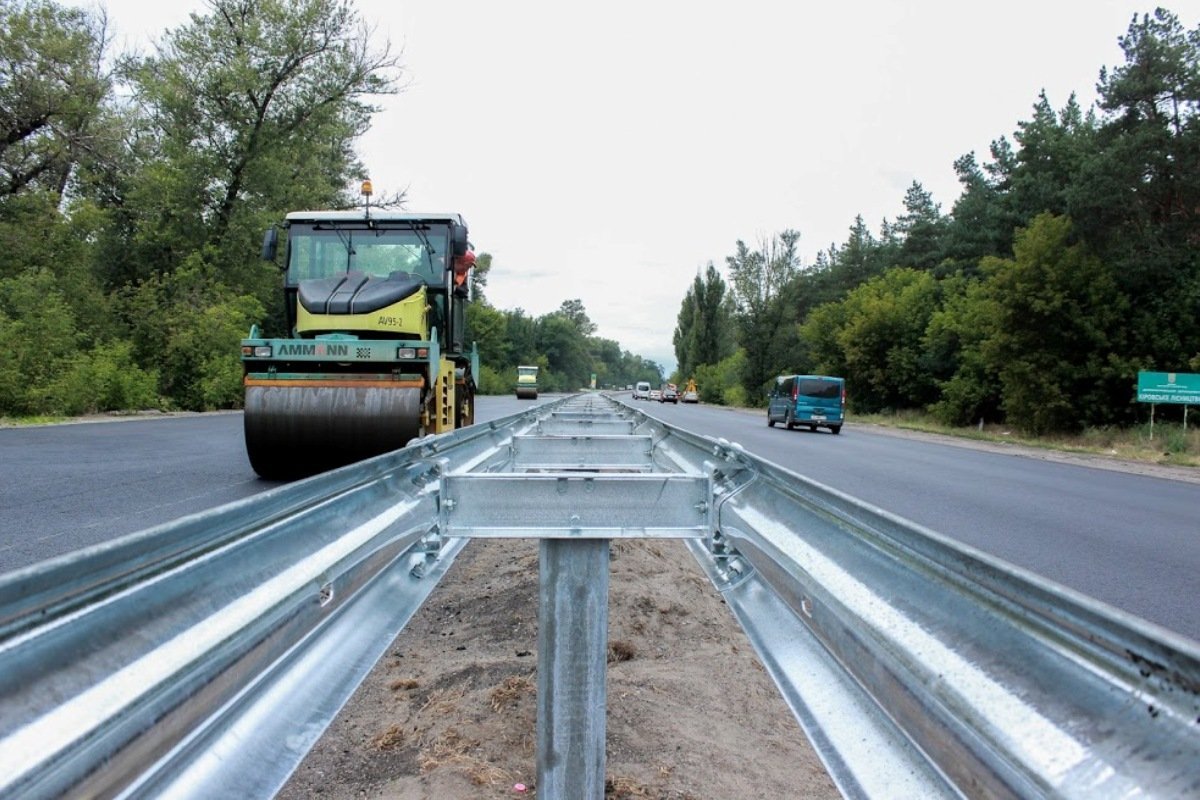 Завершується ремонт чергової ділянки траси Дніпро-Решетилівка, – Валентин Резніченко 5