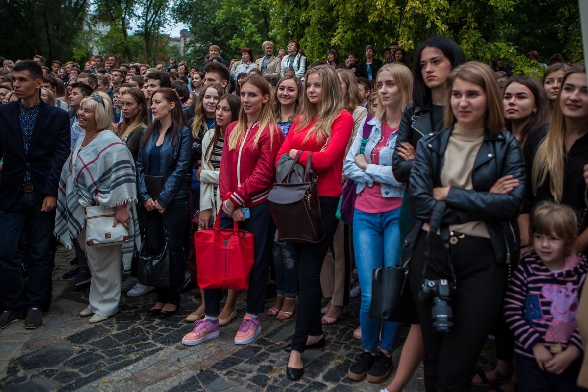 «Абитуру» ДНУ посвятили в студенты: как это было 3