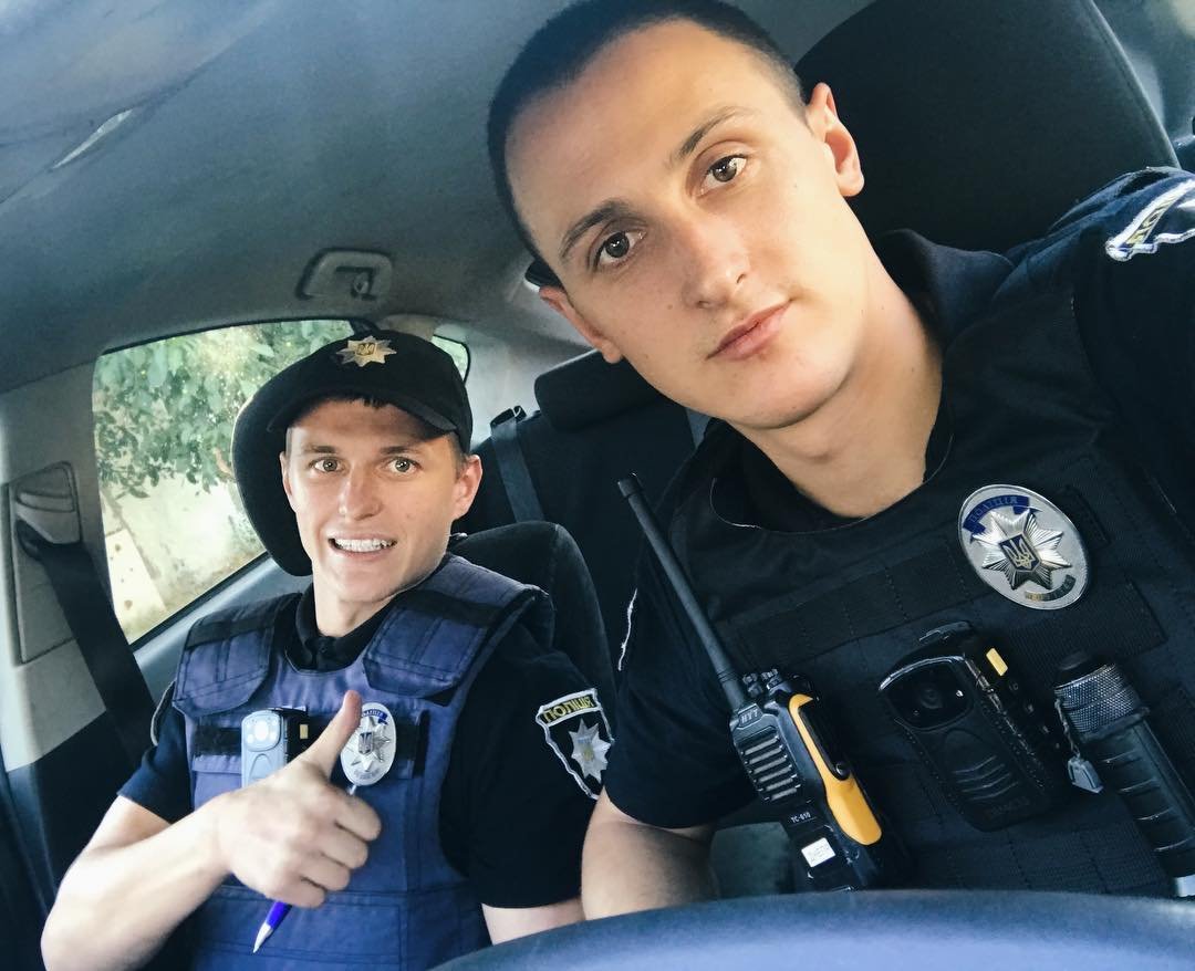 ТОП-10 самых привлекательных парней-полицейских Днепра 6