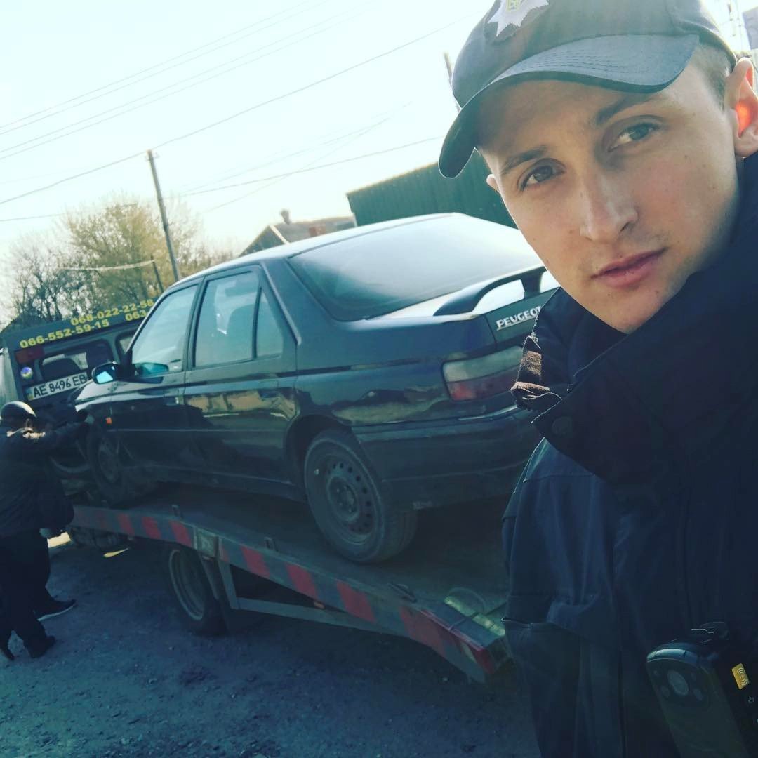 ТОП-10 самых привлекательных парней-полицейских Днепра 8