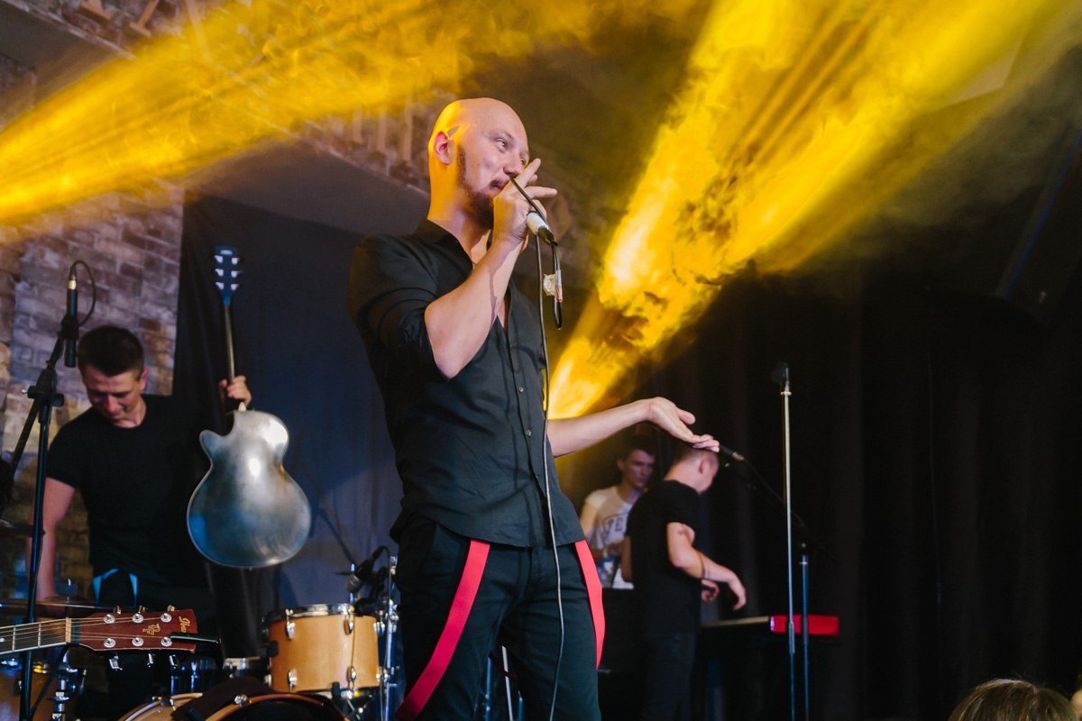 Лирика и драйв: в Днепре состоялся концерт группы Натолич 8