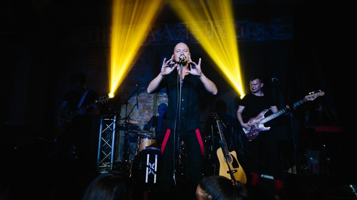 Лирика и драйв: в Днепре состоялся концерт группы Натолич 10