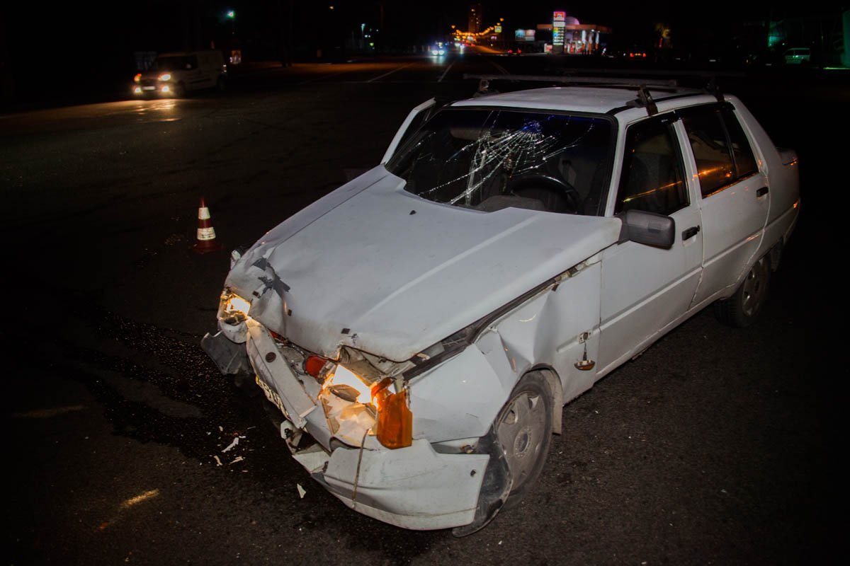 На Богдана Хмельницкого Таврия врезалась в Kia: есть пострадавший 1