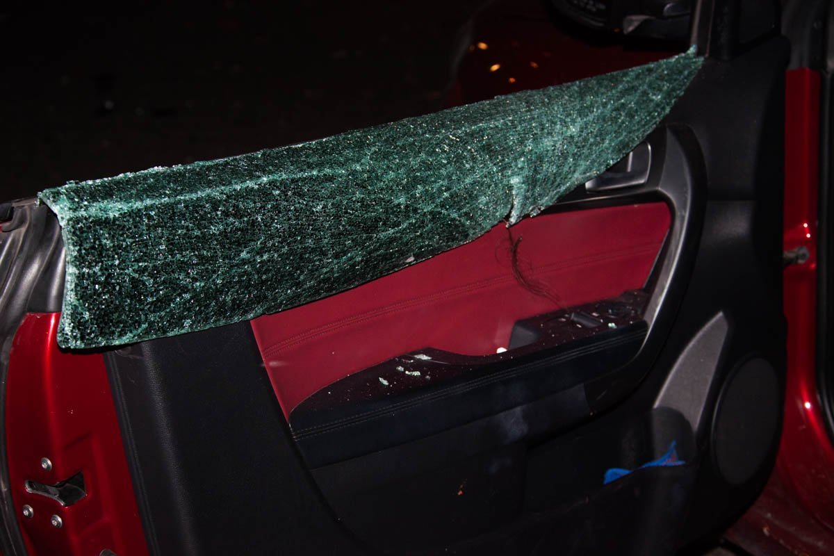 На Богдана Хмельницкого Таврия врезалась в Kia: есть пострадавший 4