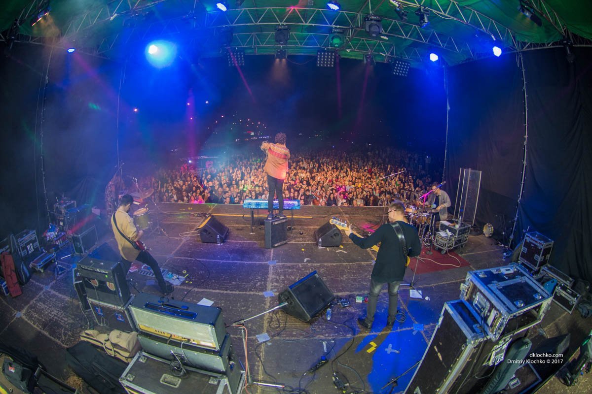 Нереальный драйв и Pianoбой: на набережной прошел Вечер Пирса 12