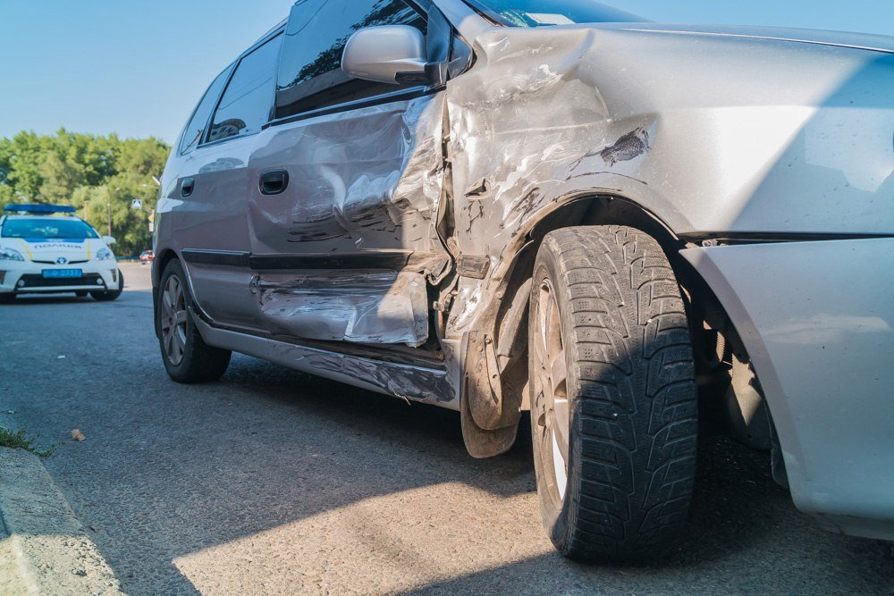 ДТП на Парусе: столкнулись Mitsubishi и Renault 3