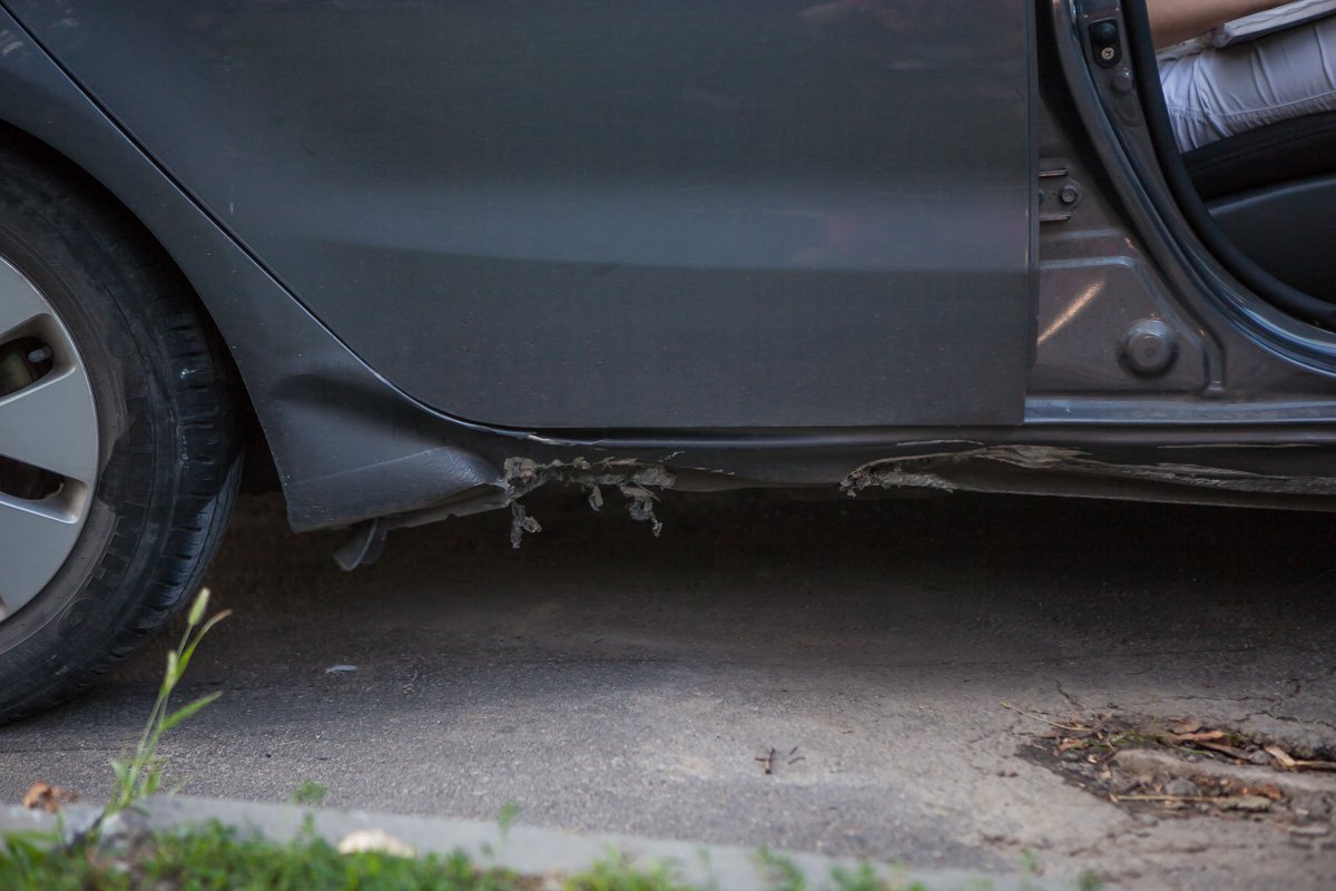 На проспекте Поля Kia вылетел на аллею и сбил женщину 4